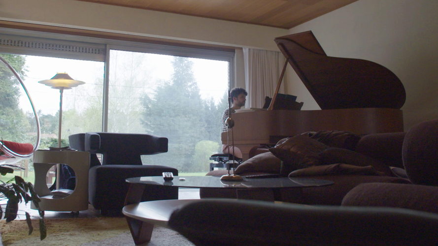 Thomas oefent - (c) VRT