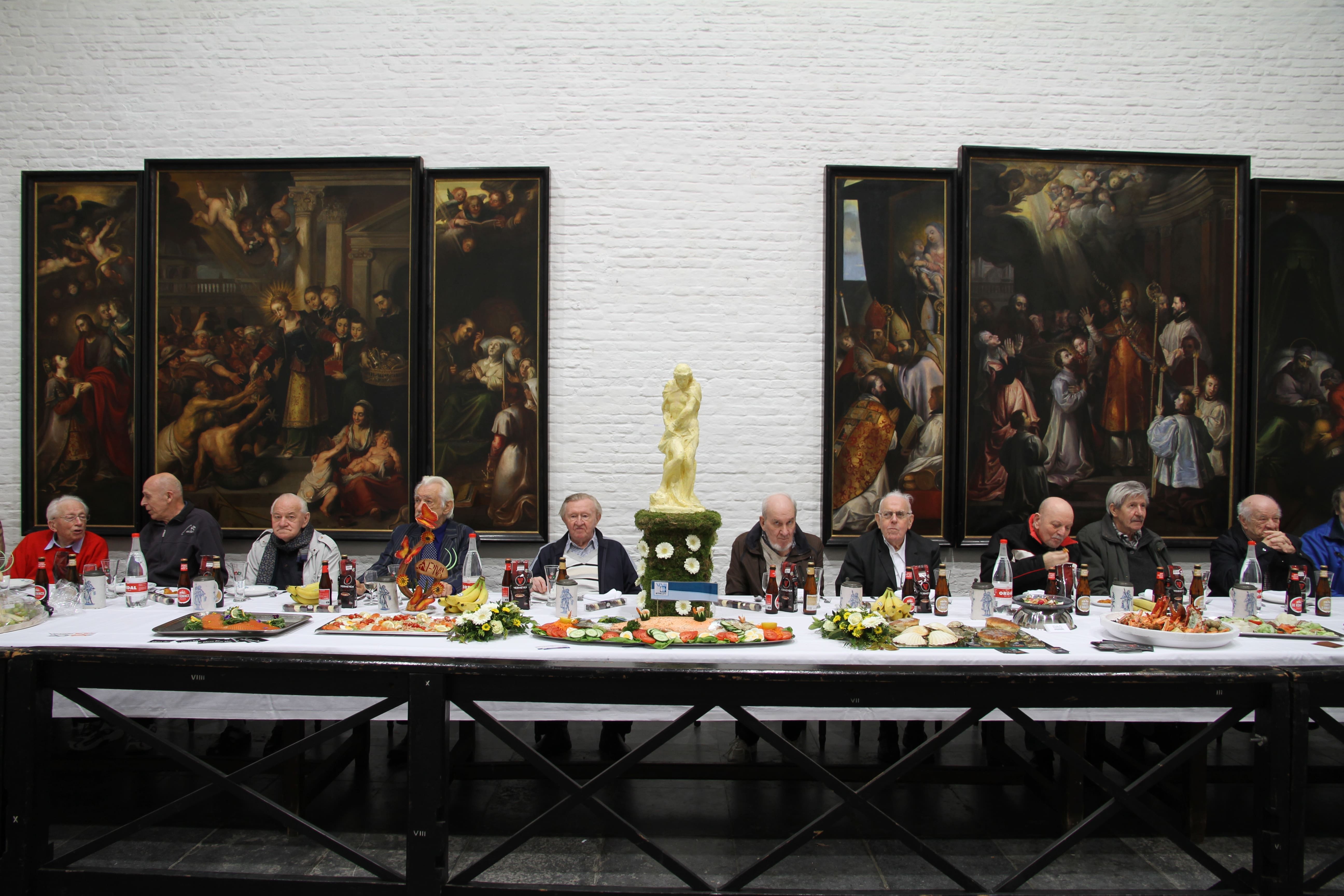 De Pelgrimstafel in het Sint-Julianusgasthuis