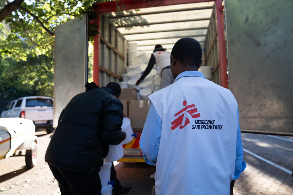 MSF cholera hygiene kits distributed in the community of Kanana in Hammanskraal, South Africa, comprise 10 oral rehydration solution tablets, five soap bars, 120 Aquatabs (enough to kill micro-organisms in up to 40 litres of water a day for a month), one 10 litre bucket and one jerrycan for potable water storage. Photographer: Bafana Ngwenya MSF cholera hygiene kits distributed in the community of Kanana in Hammanskraal, South Africa, comprise 10 oral rehydration solution tablets, five soap bars, 120 Aquatabs (enough to kill micro-organisms in up to 40 litres of water a day for a month), one 10 litre bucket and one jerrycan for potable water storage. Photographer: Bafana Ngwenya