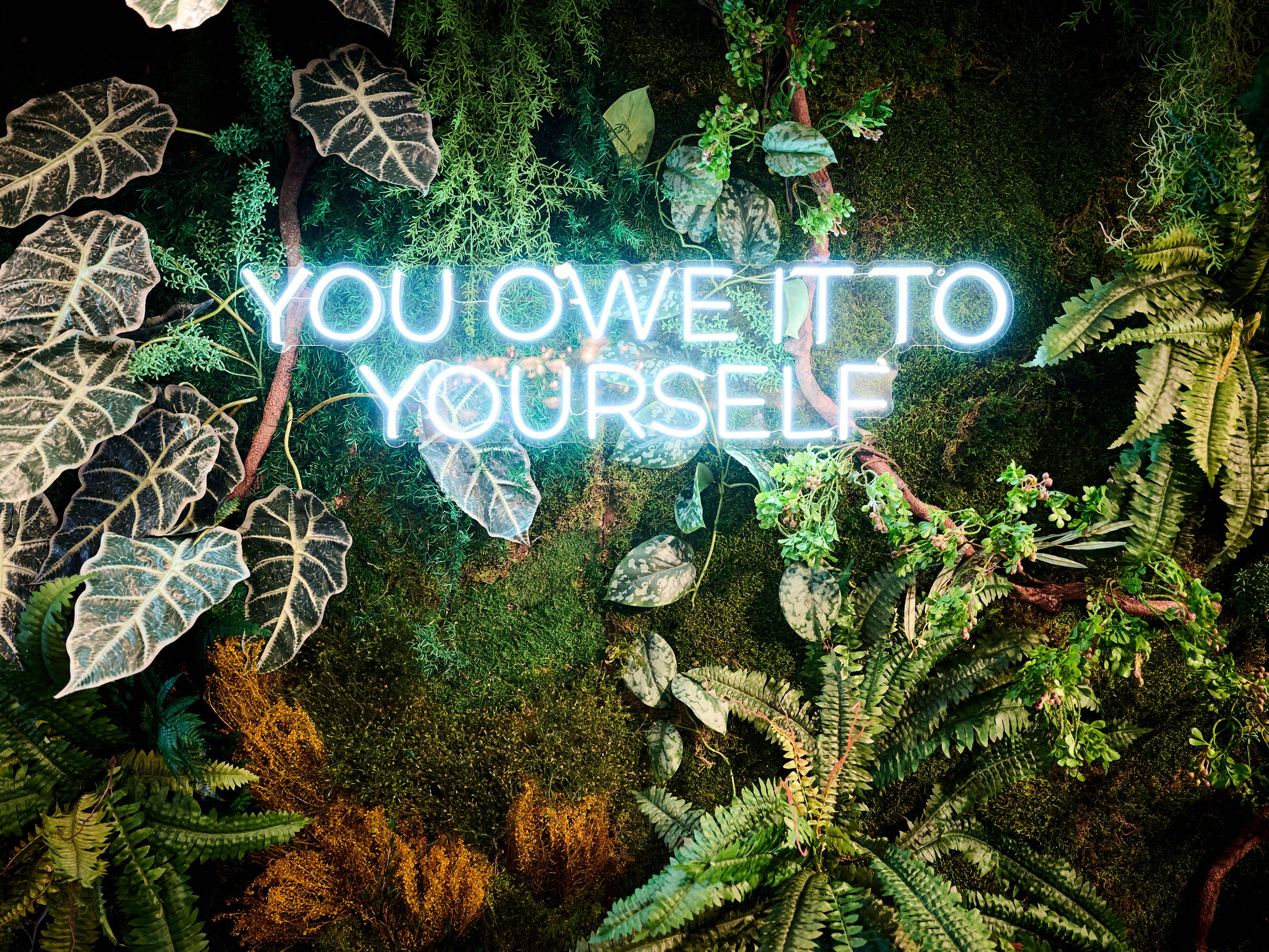 Royal Bliss moedigt je aan om deze zomer prioriteit te geven aan jezelf, want #YouOweItToYourself