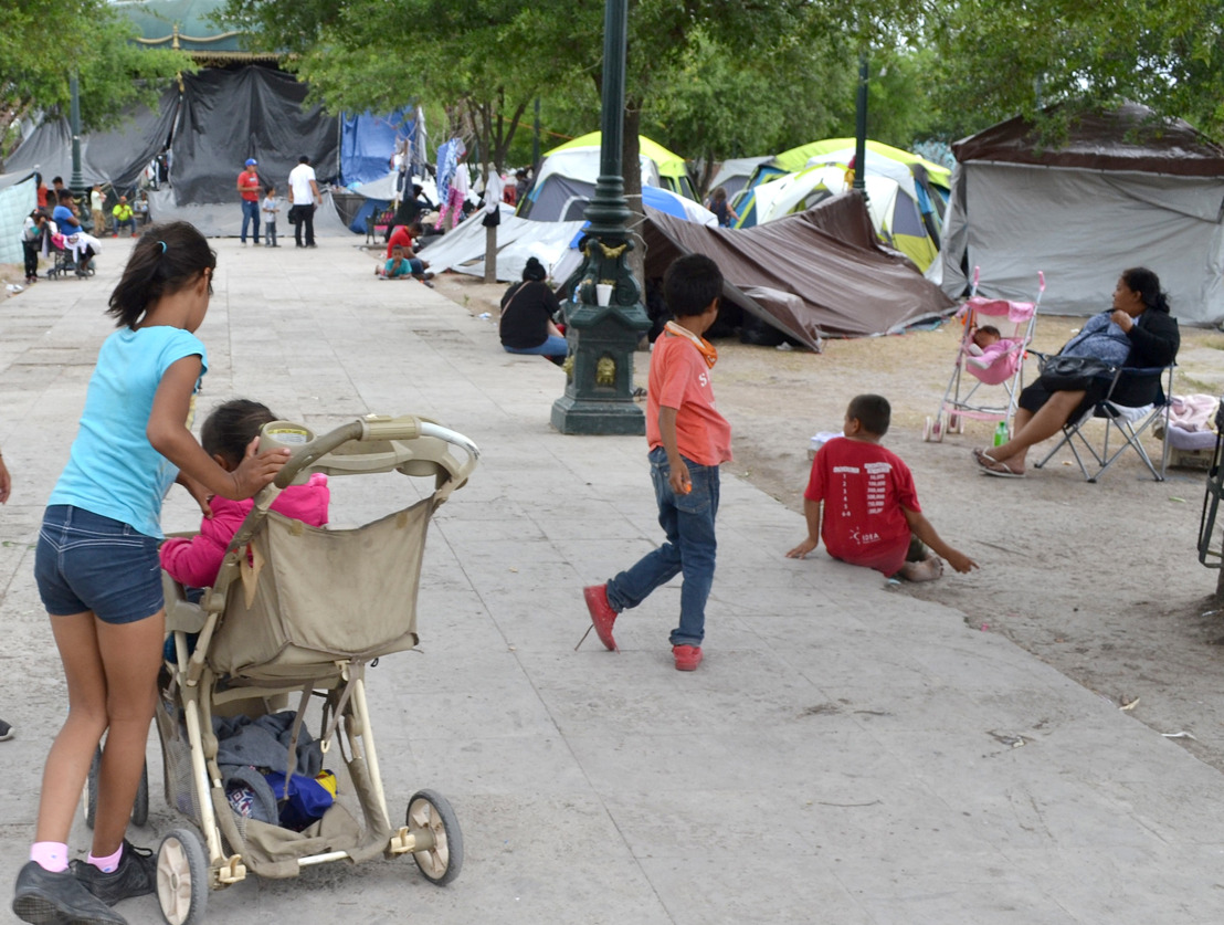 Cientos de personas deportadas por Estados Unidos se encuentran varadas en Reynosa