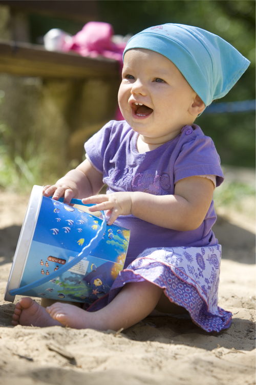 Baby im Badeurlaub