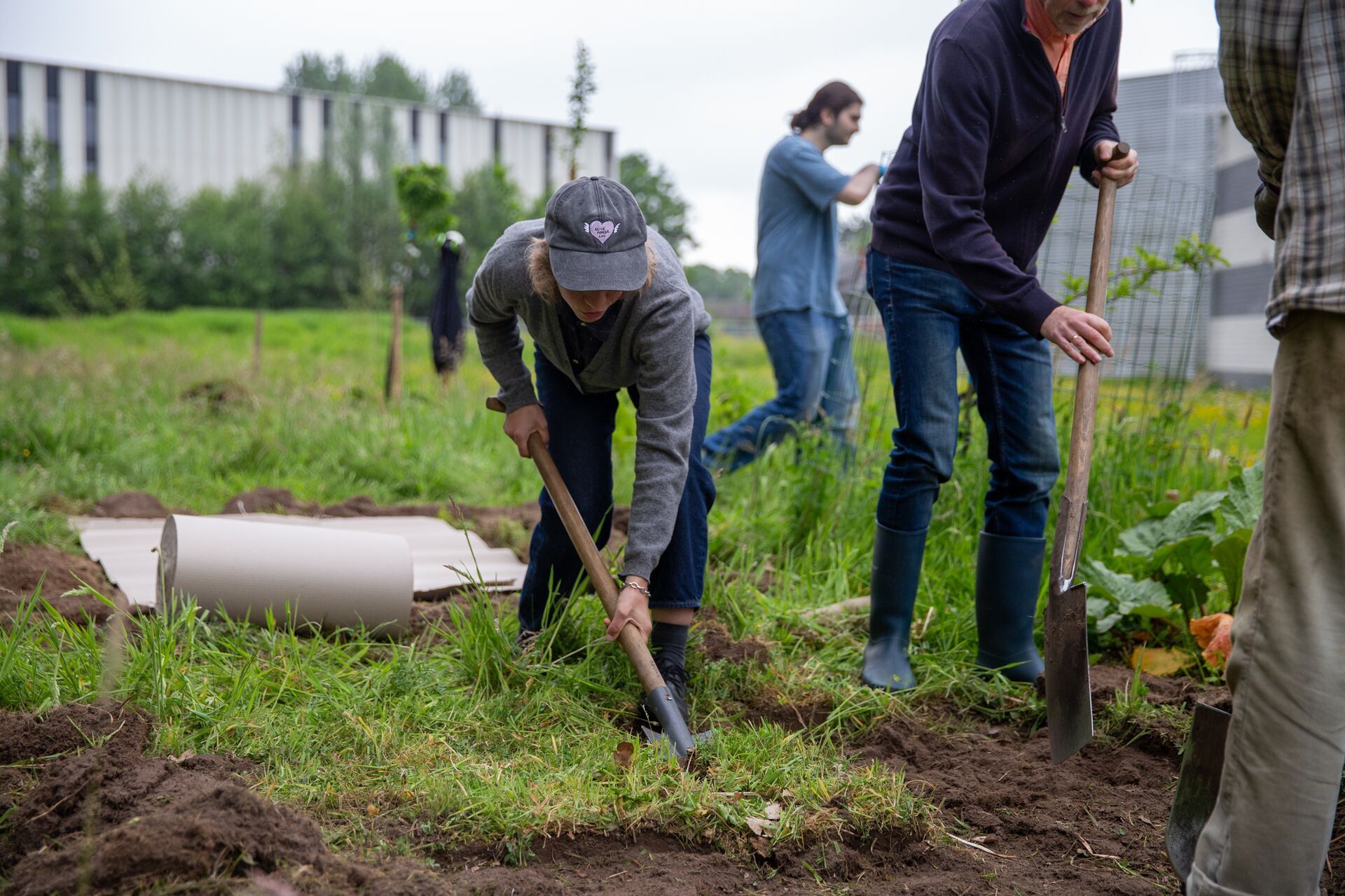 Aanplanting voedselbos op UCLL campus Diepenbeek