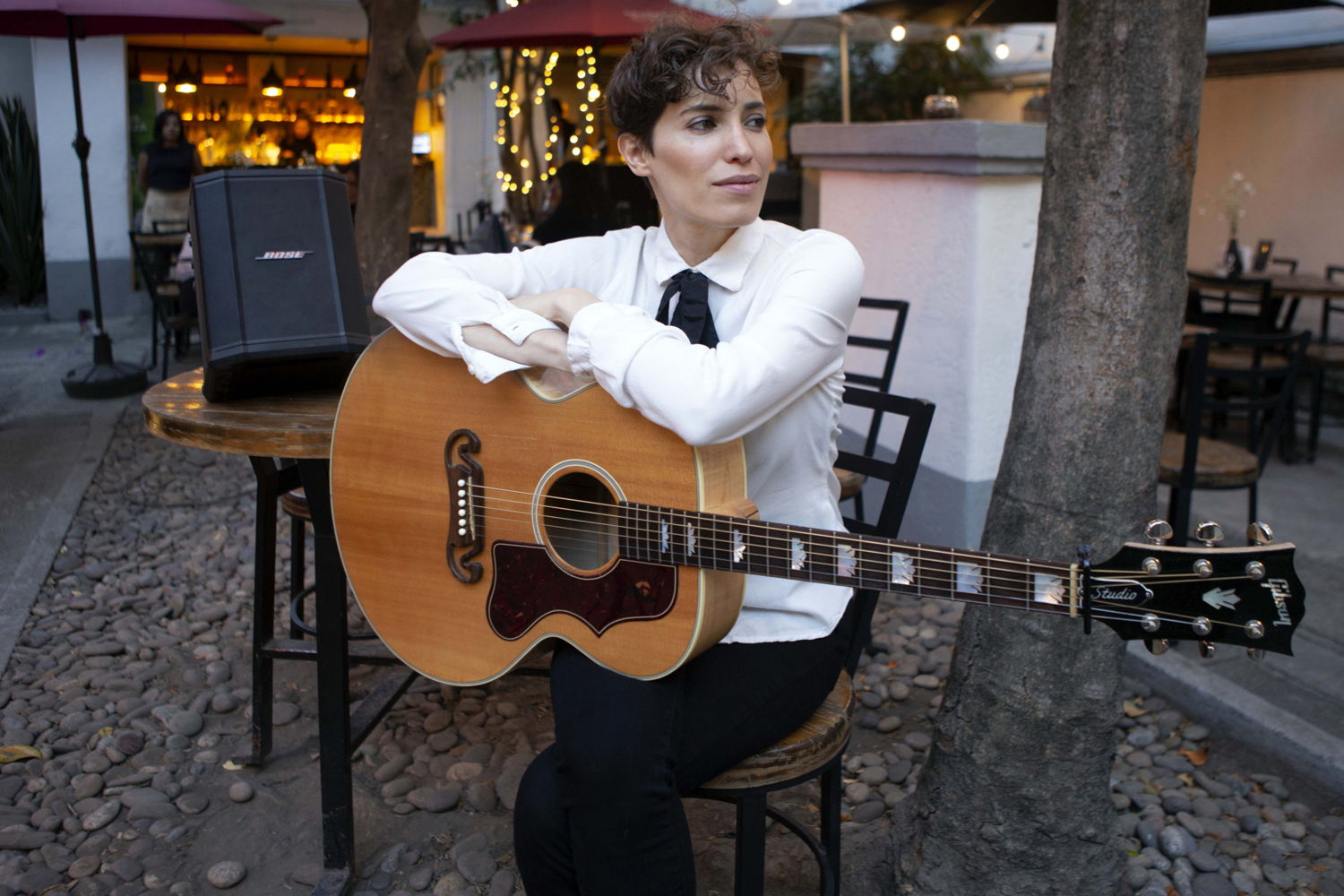 La joven compositora y cantante mexicana, Ingrid Löw es una usuaria experimentada del sistema S1 Pro, pues lo usa desde su lanzamiento. 