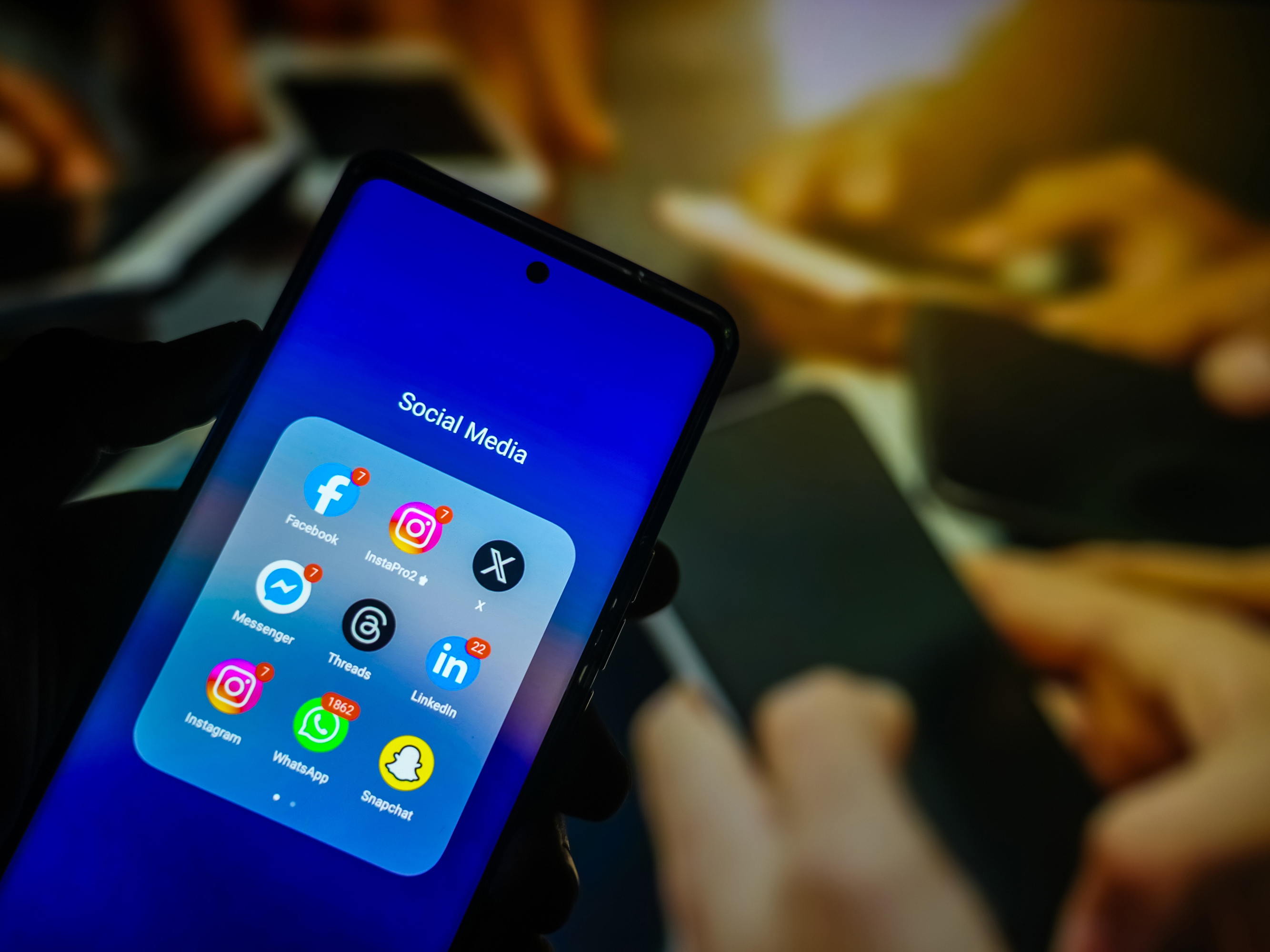Insufficient scientific evidence that social media harms teen mental health, say Belgian researchers