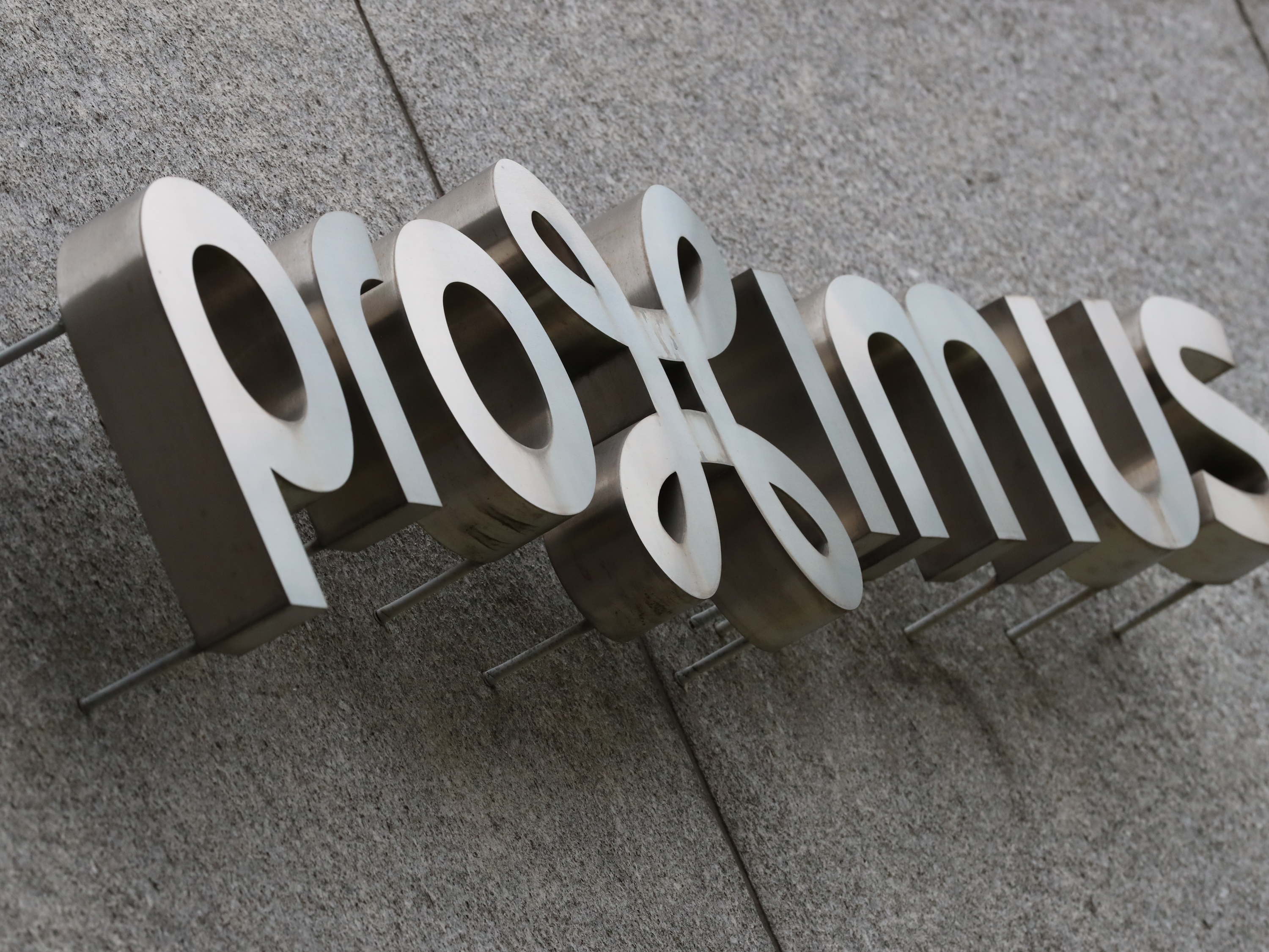 Proximus dismisses executive at international division