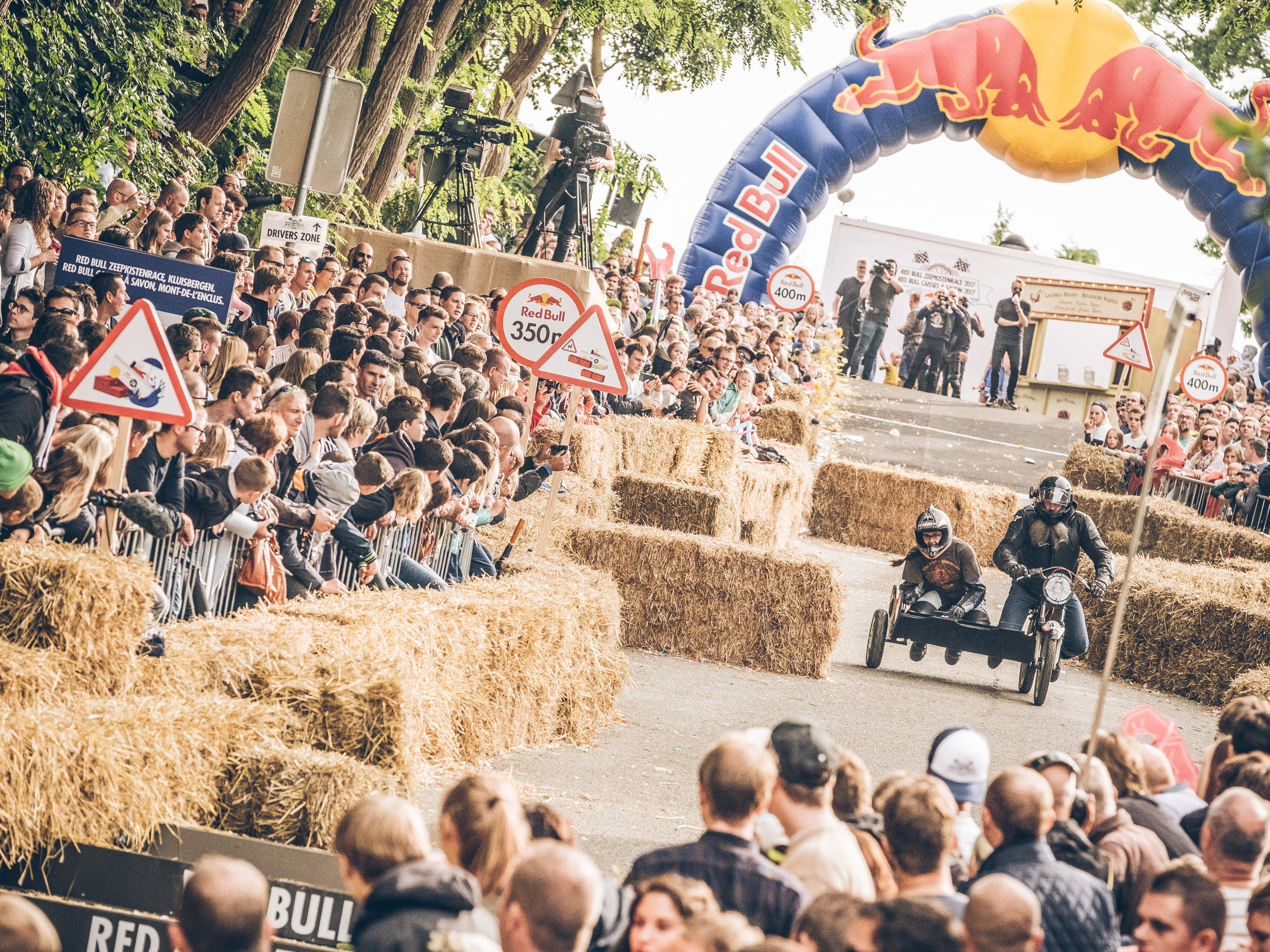 JET IMPORT MAAKTE VAN DE RED BULL ZEEPKISTENRACE EEN WERELDWIJD FENOMEEN