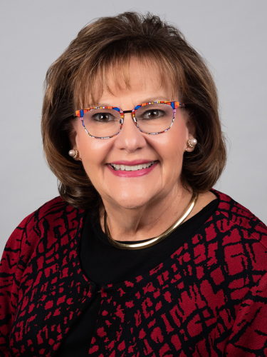 Gayle L Semtner