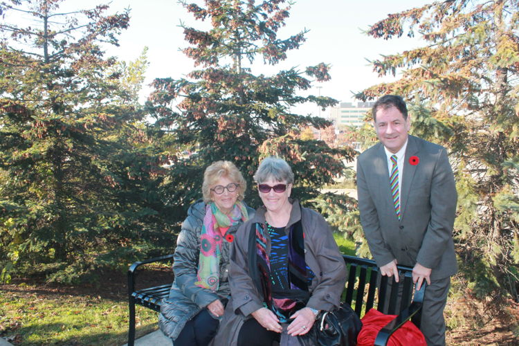 HOH Tree Campaign - Nov 8 - Toronto -  Left to Right: Elaine Solway, Judy Tinning, and James Pasternak.