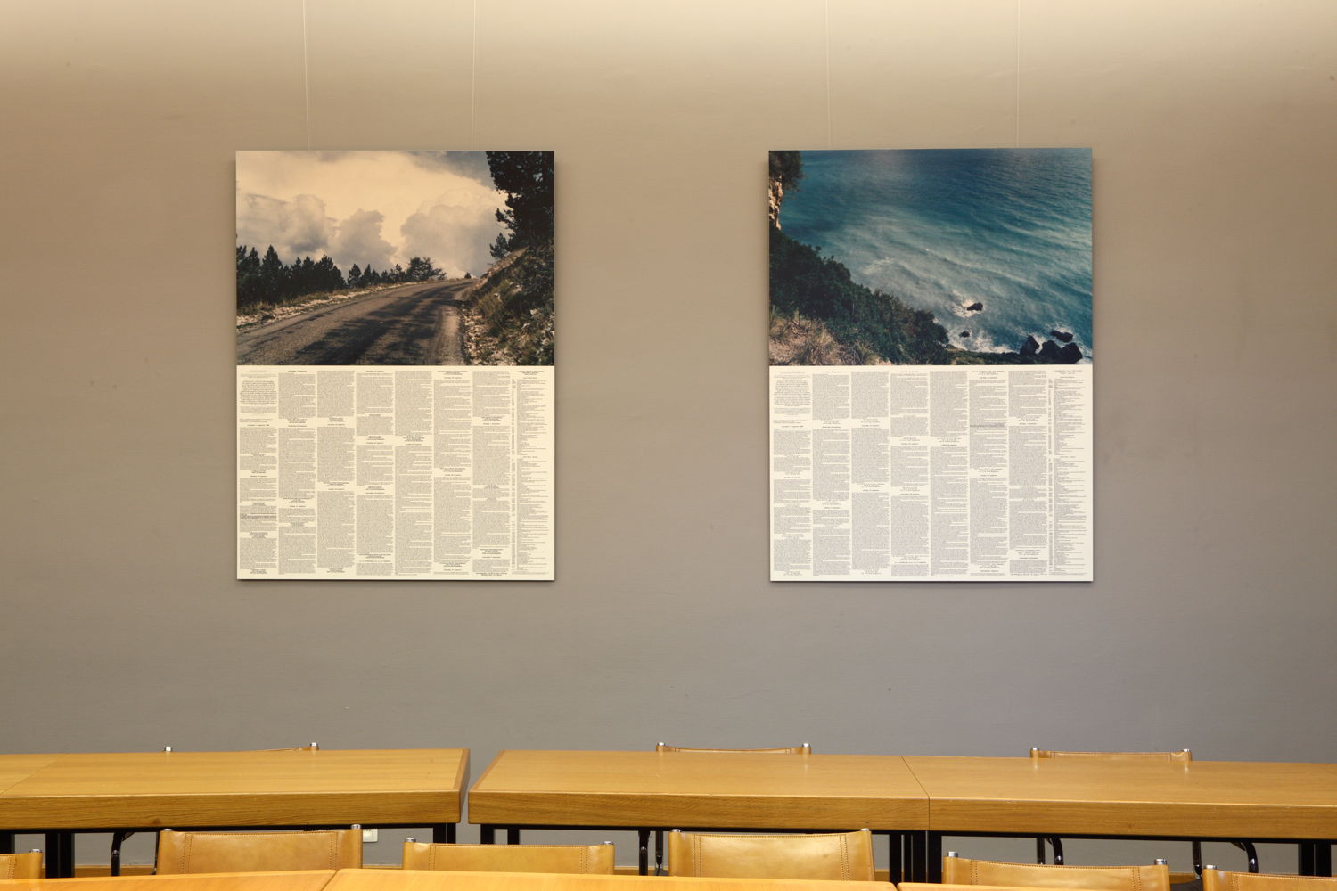Installation view of the exhibition 'Entre nous quelque chose se passe...' in the Library of the Faculty of Law, KU Leuven.
Artist and work: Christoph Fink, Beweging#35, Gent - Etna (zomer 1997)
Photo © Dirk Pauwels
