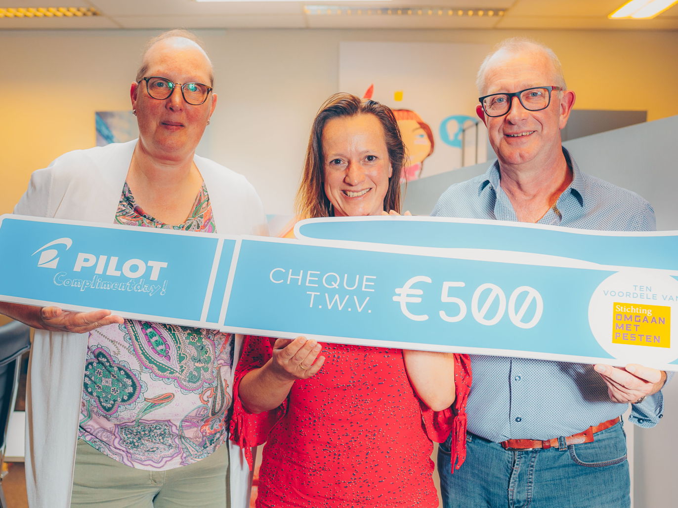 Pilots Complimentendagactie levert 1.000 euro op voor goede doelen