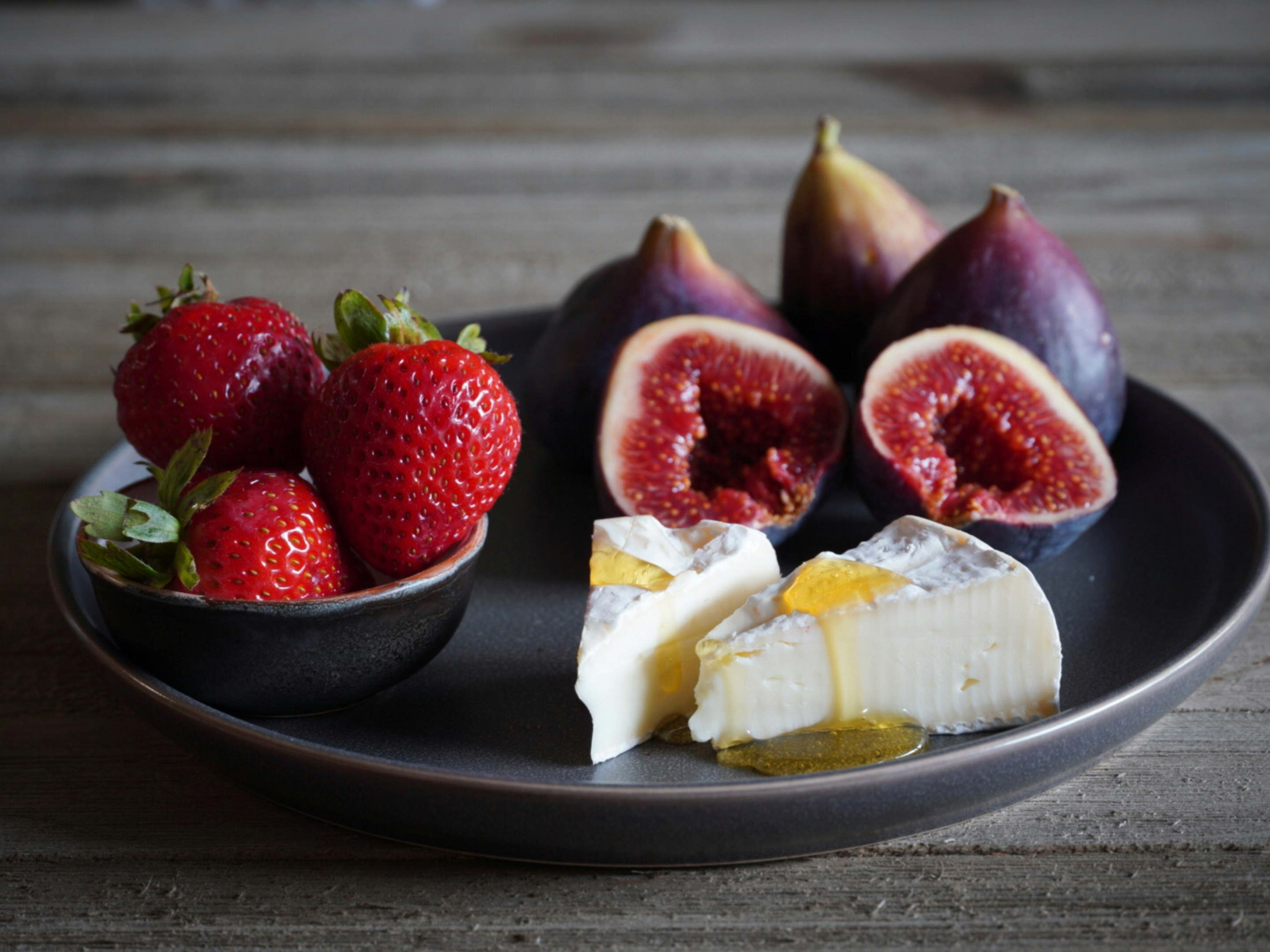 Een kwart van de Belgen snackt meerdere keren per dag tussen de maaltijden door 