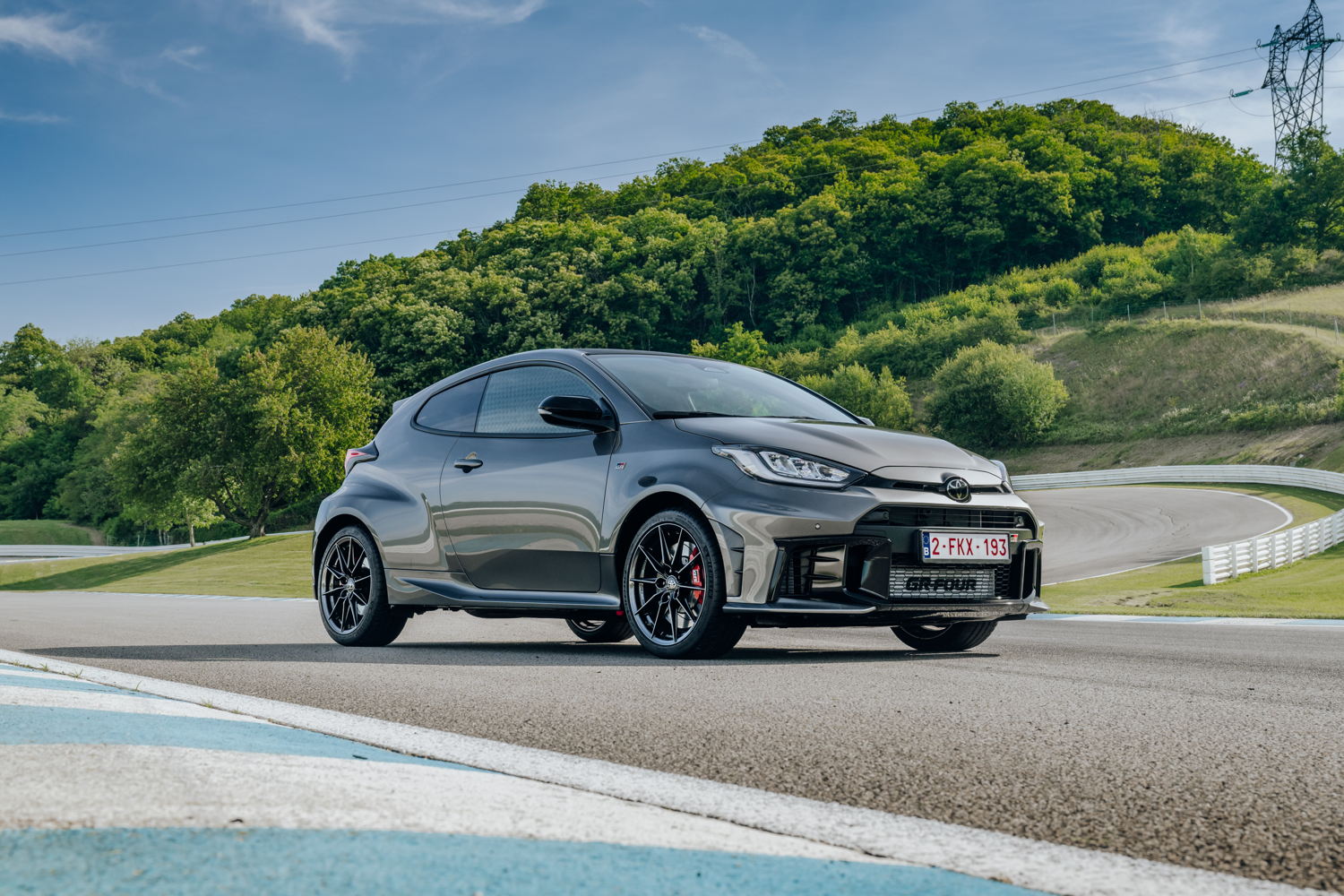 2024_GR Yaris_Manual_Precious Metal_DPL_Static__012