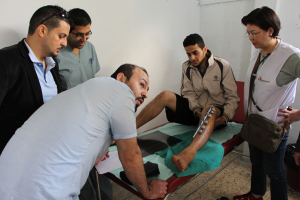 Consultation in Gaza clinic on 10 April. Copyright: Laurie Bonnaud/MSF