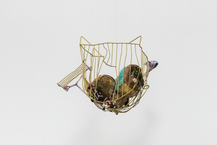 Sonia Gomes , Untitled, from "A vida não me assusta" series, 2020 wire, fabric, threads and stone .  Courtesy of the artist and Mendes Wood DM, São Paulo, Brussels and New York . Photo credit: Ana Pigosso