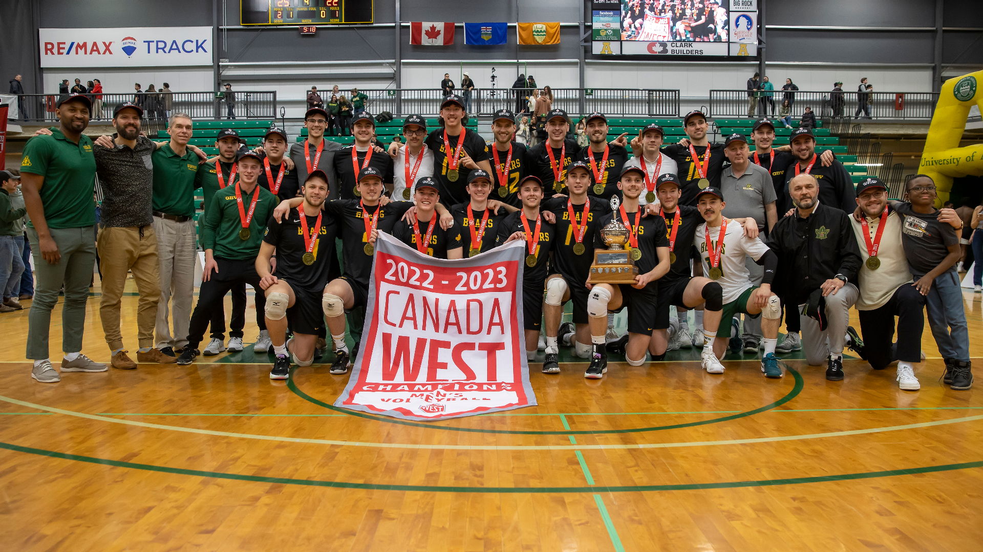 The Alberta Golden Bears took home the 2022-23 CW banner. Photo by Don Voaklander.