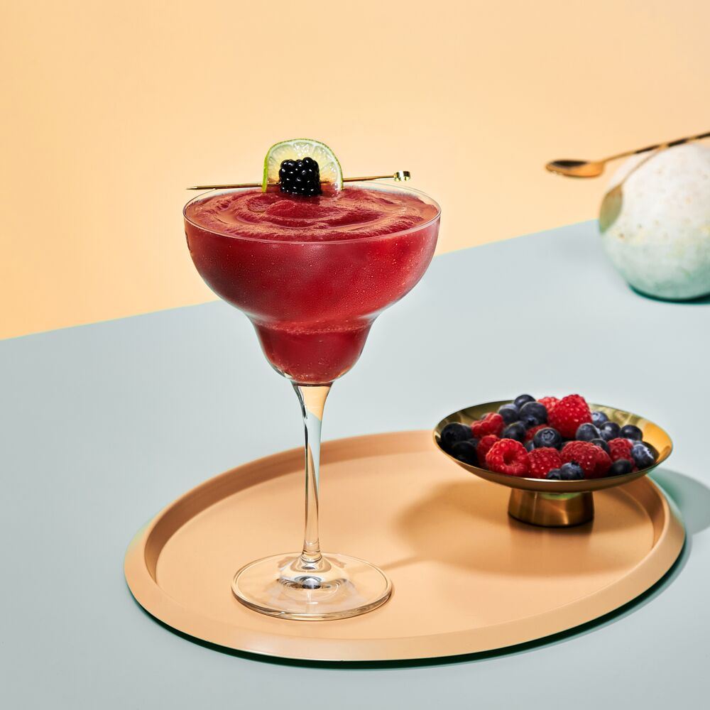 Frozen Berry Margarita con Cointreau L'Unique Frozen Berry Margarita con Cointreau L'Unique