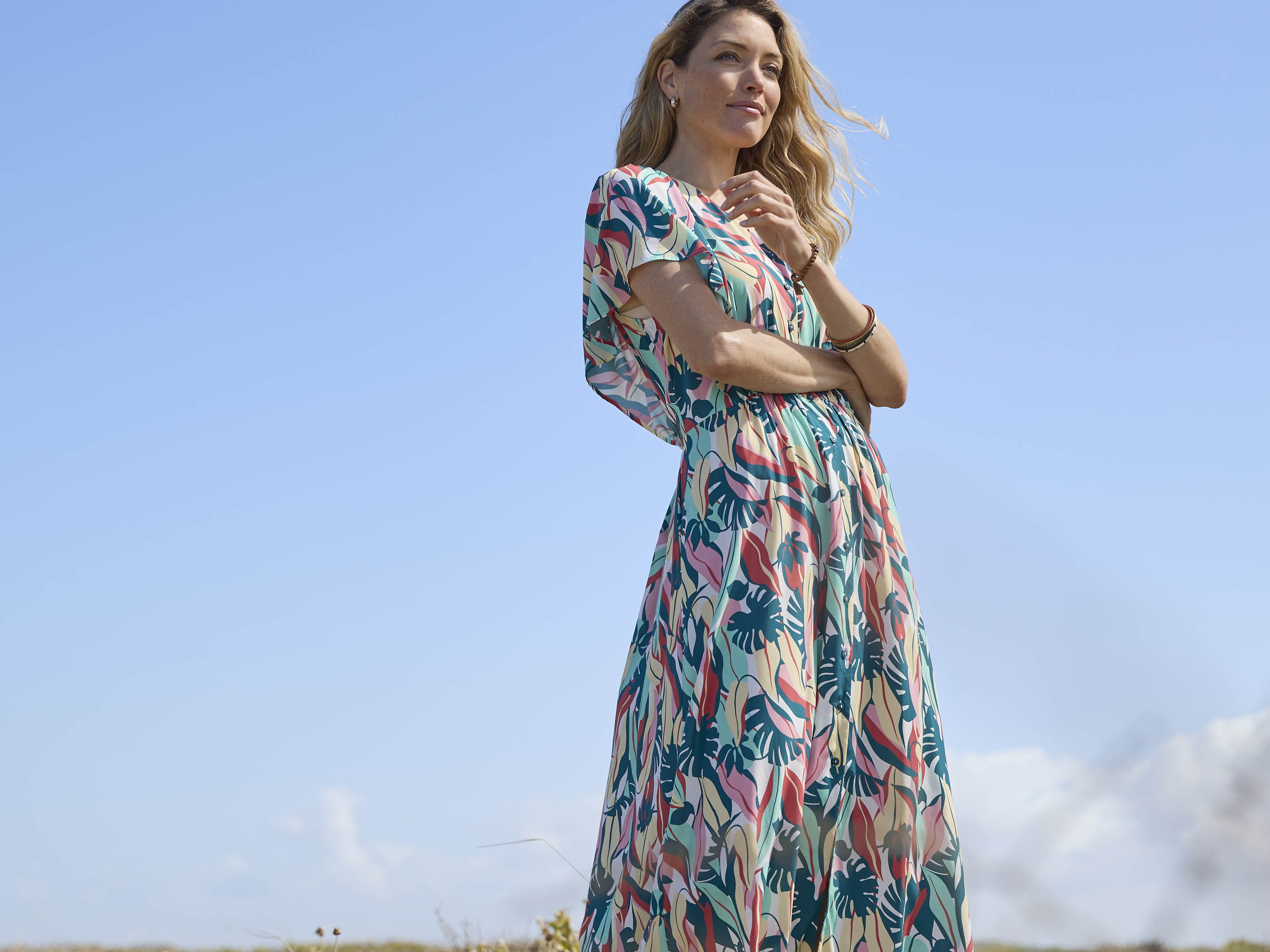 Look tropical et élégance graphique