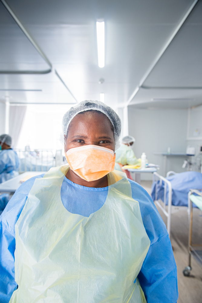 Caroline Masunda was the nursing activities manager in the Ngwelezana field hospital in northern KwaZulu-Natal. She has led MSF medical teams in Sierra Leone and Nigeria. Photographer: MSF/Chris Allan