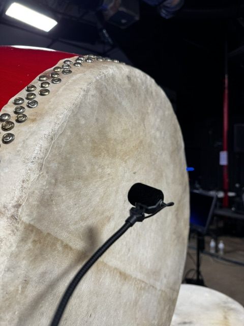 A MCM 114 microphone hooked up to a drum.