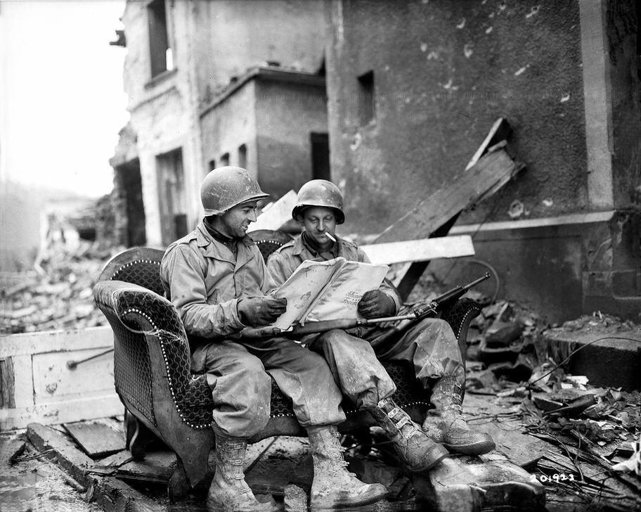 Ardennes Offensive / Battle of the Bulge. AKG5591066 © akg-images