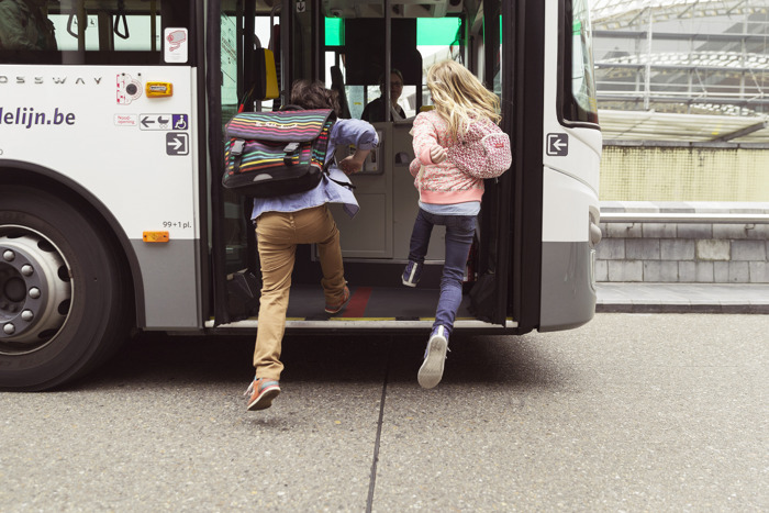Terug naar school: 1 maand gratis bus en tram voor wie start in het 1e middelbaar