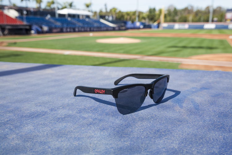 OAKLEY SHOHEI OHTANI COLLECTION - LIFESTYLE IMAGE (4)