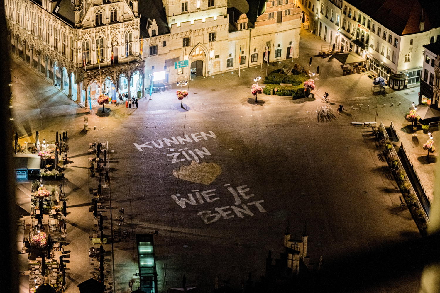 Schilderij van het thema op de Grote Markt in Mechelen