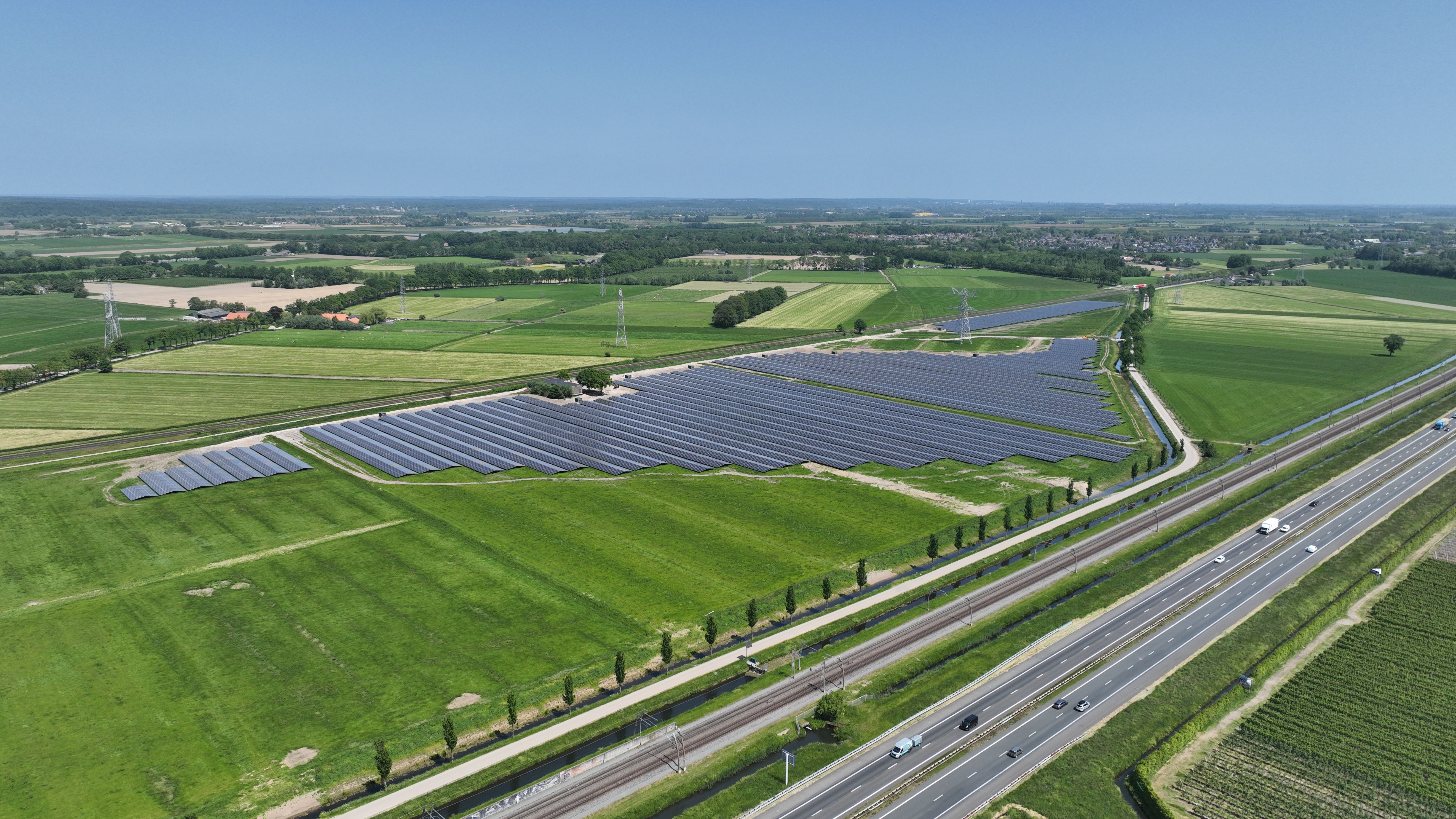 IZEN approvisionne 5.000 ménages en énergie renouvelable grâce à la construction d’un nouveau parc solaire à Hemmen