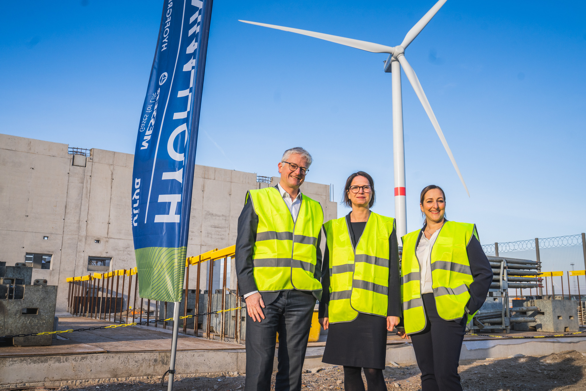 Persbericht: Bouw van historische Hyoffwindcentrale maakt België ...