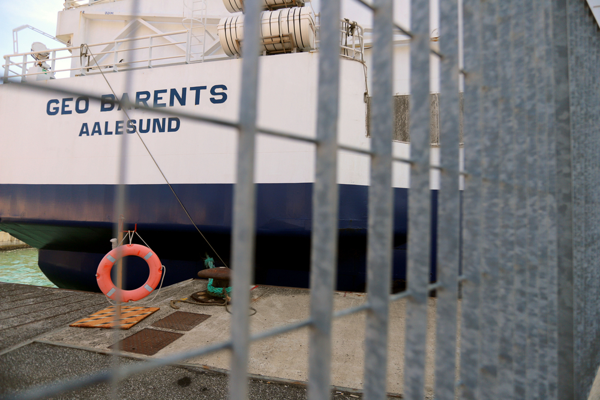 El barco de rescate de Médicos Sin Fronteras, retenido en Italia tras las amenazas de la Guardia Costera libia  