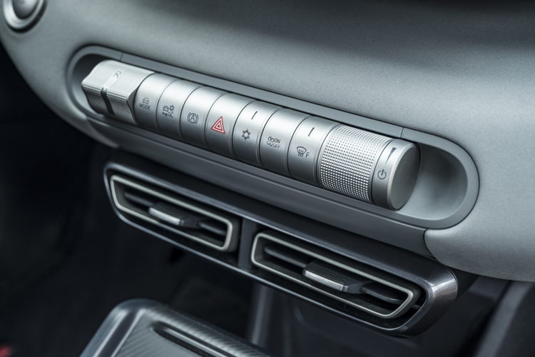 2025 BYD DOLPHIN SURF DETAIL 036