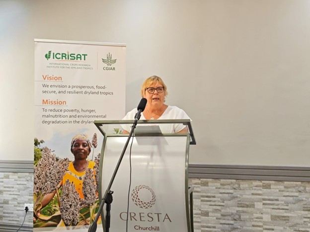 La nouvelle présidente du Conseil d'administration d'ICRISAT, Mme Cathy Reade. La nouvelle présidente du Conseil d'administration d'ICRISAT, Mme Cathy Reade.