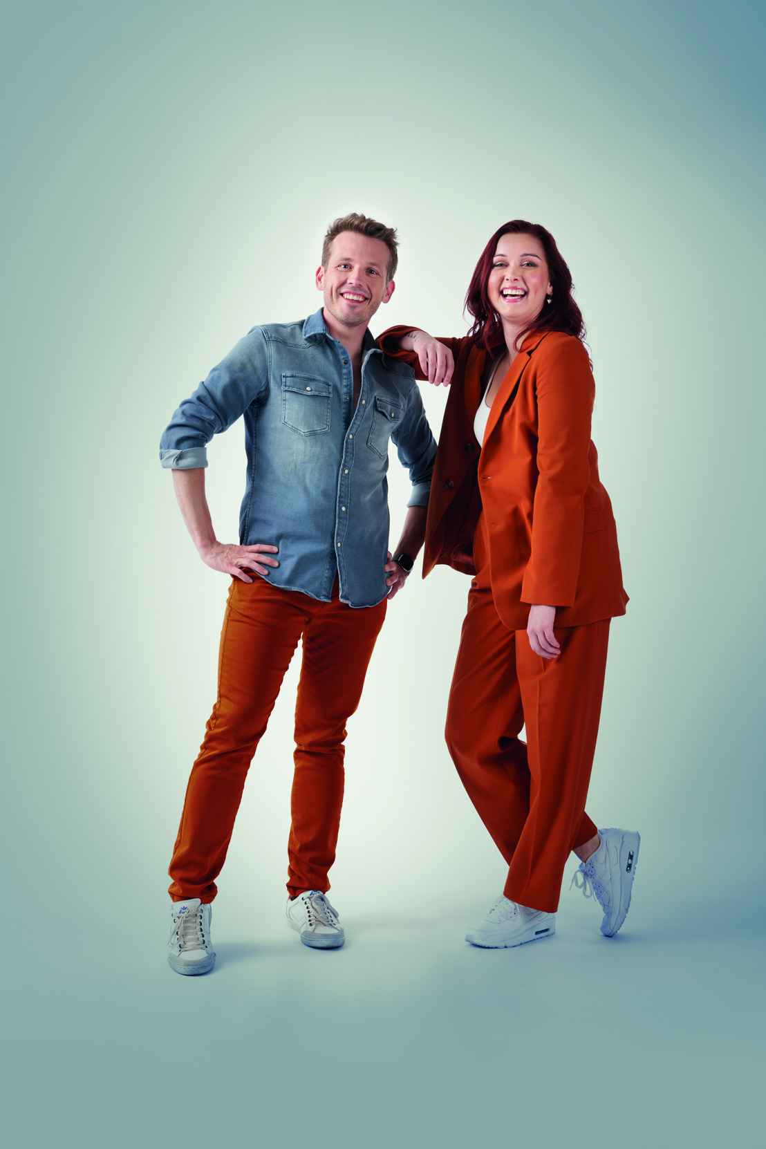 Het gloednieuwe realityprogramma "Da’s dikke liefde" met Lotte Vanwezemael en Servaas Bingé - Binnenkort op Play4
