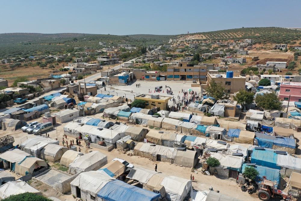Luchtfoto van een kamp in het gouvernement van Idlib, Noordwest-Syrië. Copyright: MSF