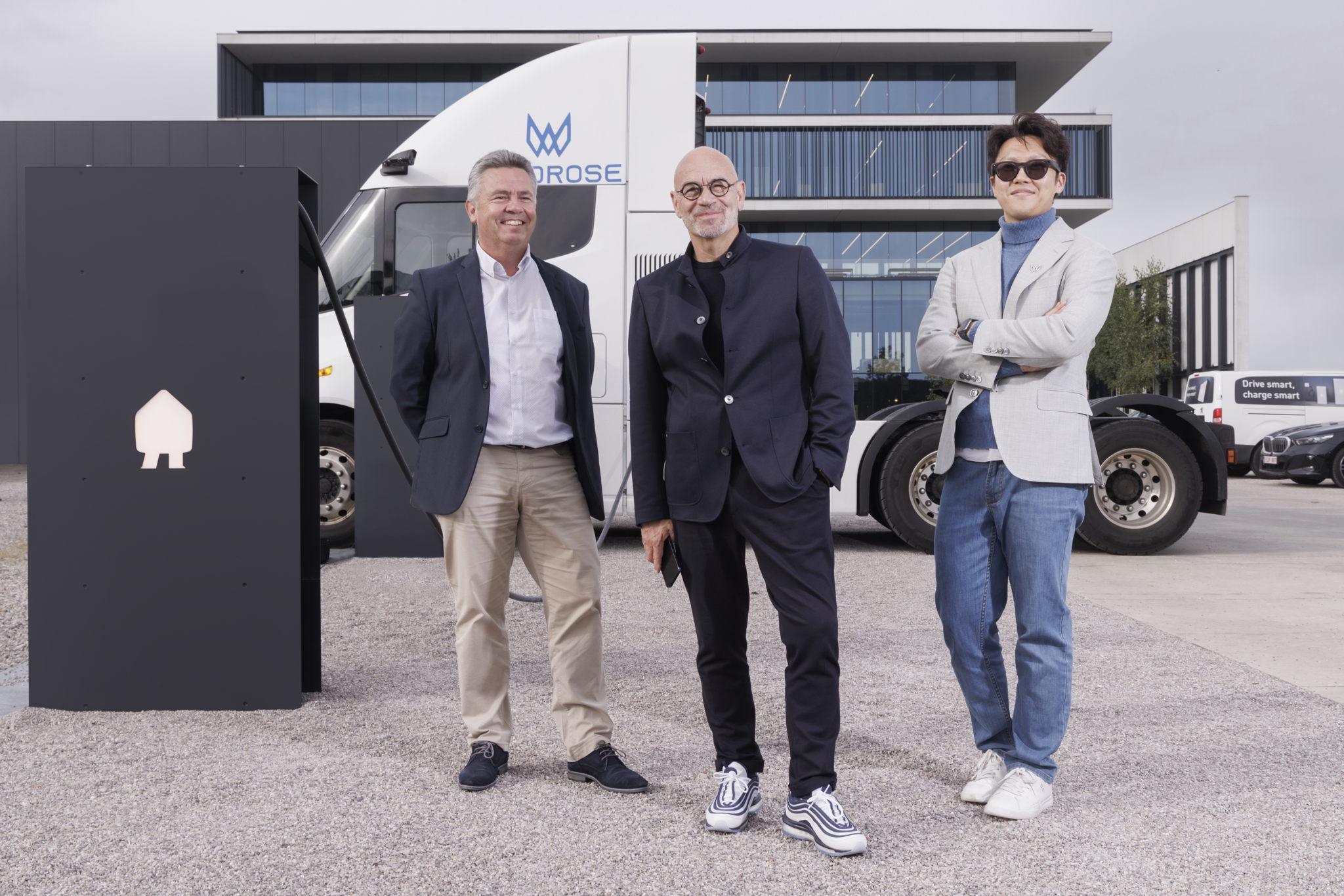 Kurt Vandeputte - CEO Smappee, Stefan Grosjean - CEO Smappee Group, Wen Han - Founder, Chairman & CEO Windrose Technology Kurt Vandeputte - CEO Smappee, Stefan Grosjean - CEO Smappee Group, Wen Han - Founder, Chairman & CEO Windrose Technology