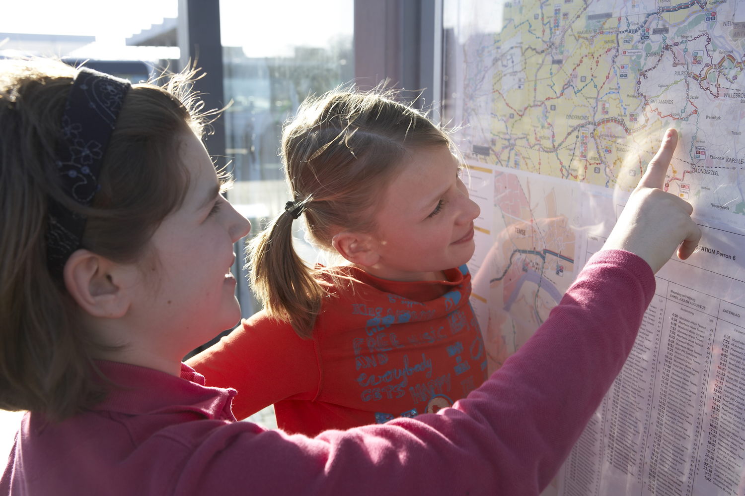 Schoolkinderen en De Lijn 1 (credit: Stefaan Van Hul)