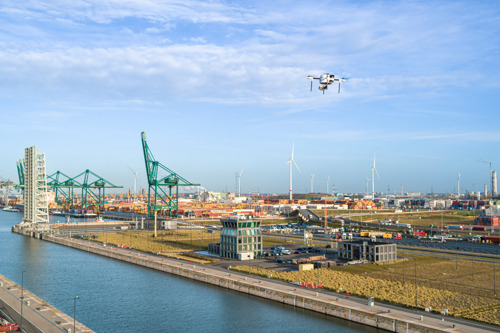 Weltpremiere im Antwerpener Hafengebiet: Drohnennetz offiziell gestartet
