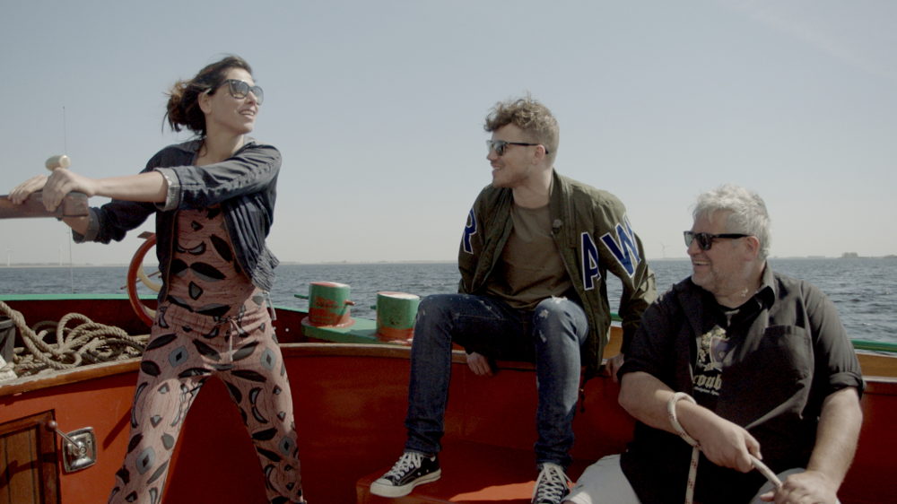 Saartje Vandendriessche, Gers Pardoel en Kamal Kharmach in de Oranje boven special van Weg zijn wij (c) VRT