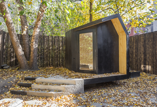 Architensions Completes A Writing Pavilion in Brooklyn, New York