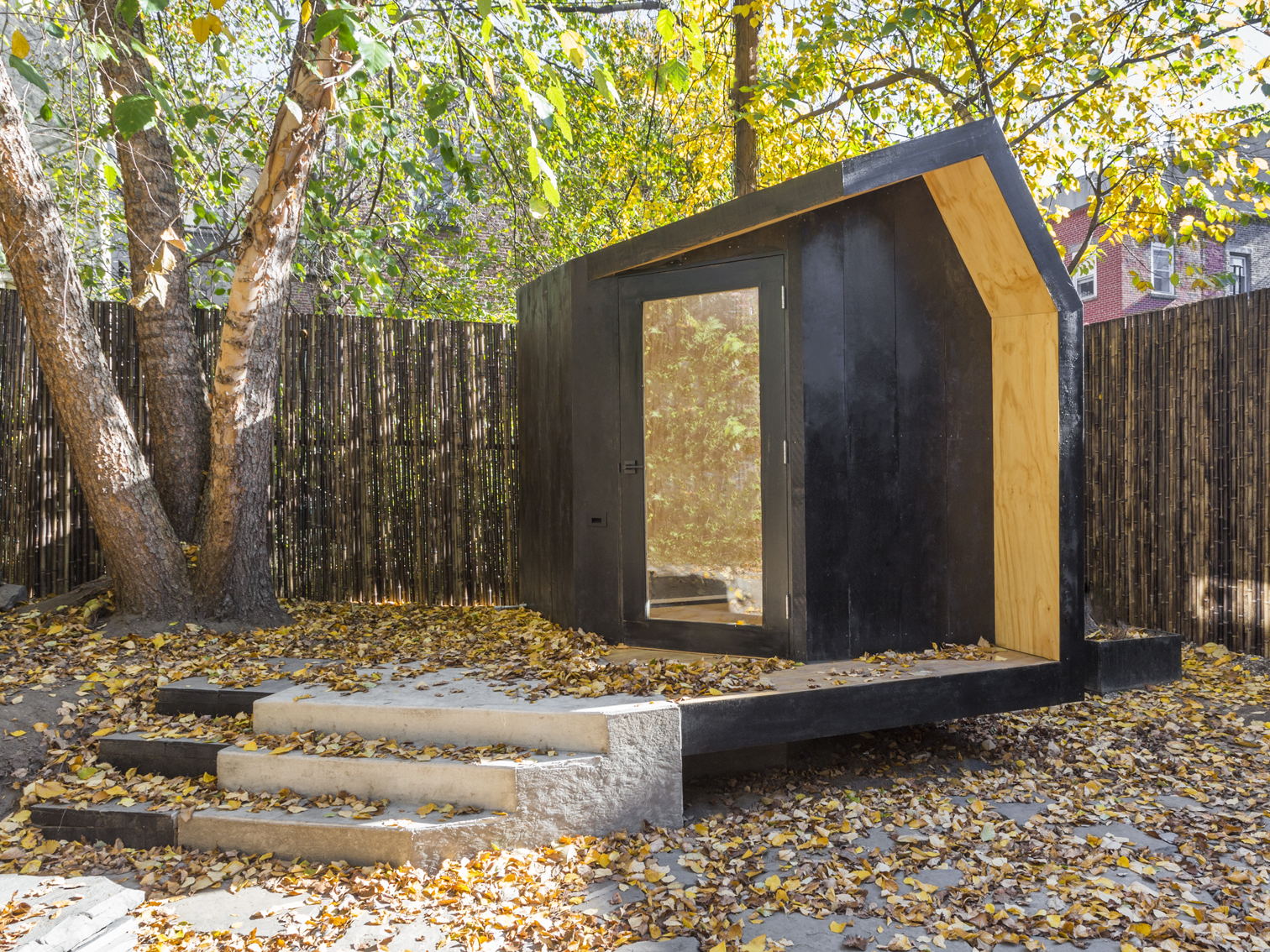 Architensions Completes A Writing Pavilion in Brooklyn, New York