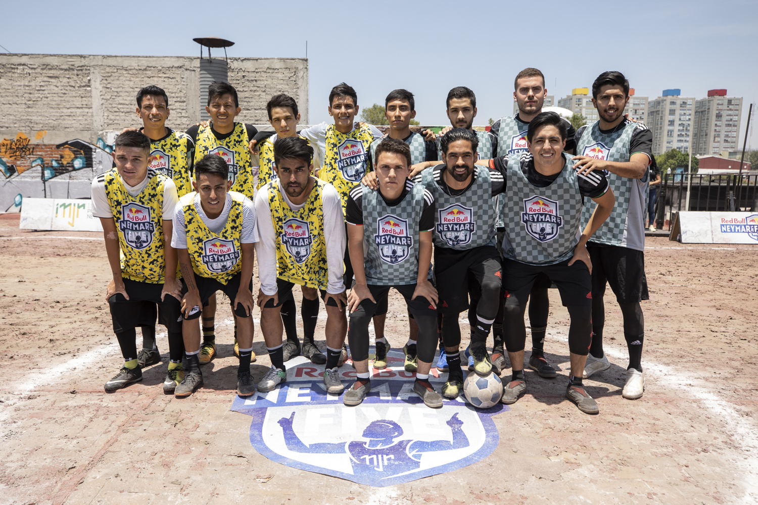 Deportivo Mago (amarillo) 
Tango (gris)