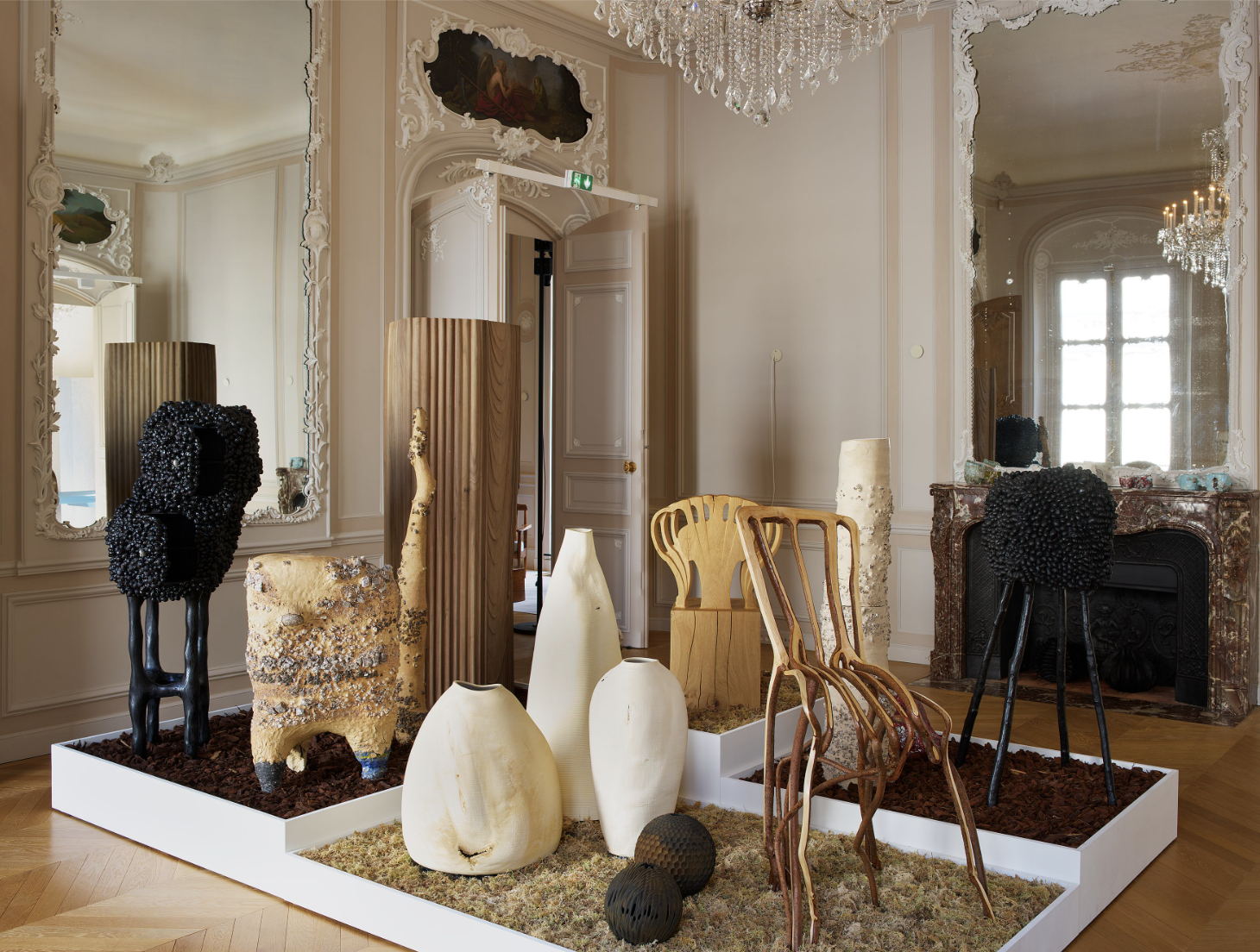 Best Contemporary Work: The Goodall Chair, 2021 by Full Grown, presented by Sarah Myerscough Gallery at Design Miami/ Paris 2023. Image courtesy of James Harris for Design Miami/ Paris.