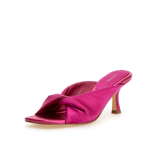 GUESS_SS23_SATIN ACCESSORIES_WOMEN_STILL-FL6R2HSAT03-FUXIA_EUR130
