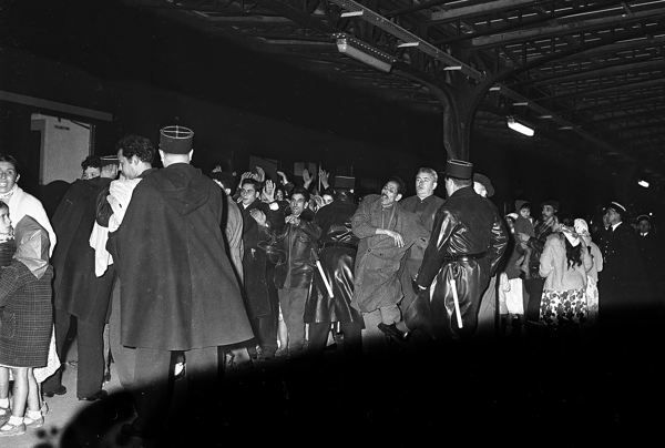17 octobre 1961 : Manifestation des Algériens à Paris contre le couvre-feu