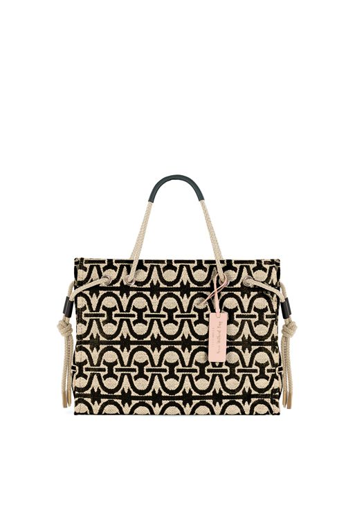 COCCINELLE_SS24_50_E1 QQ8 18 04 01_EUR325